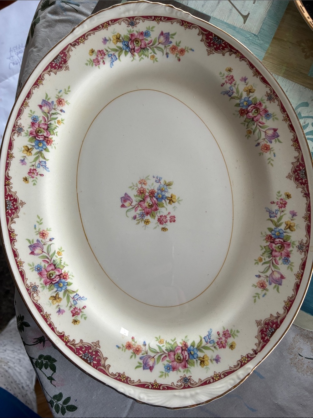 Vintage Homer Laughlin platter! No chips
